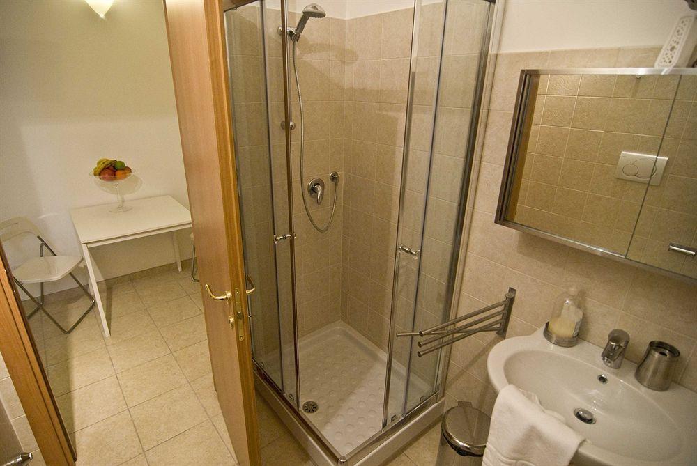 Hotel St. Peter's Square 3*
